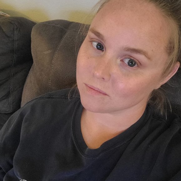 Meet your Posher, Rochelle - Picture 3 of 5